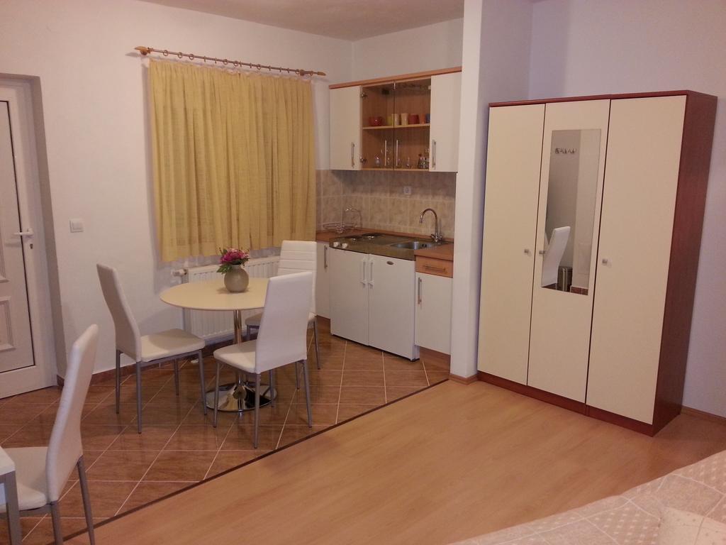 New Studio Apartments Trlaja Šibenik Zimmer foto