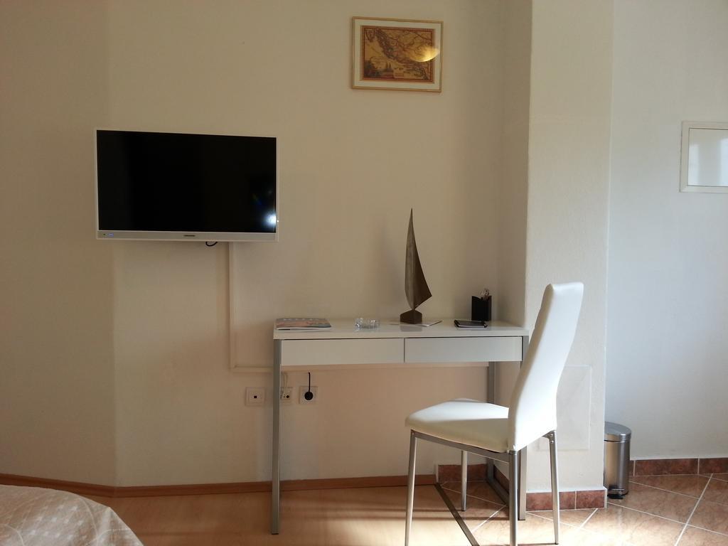 New Studio Apartments Trlaja Šibenik Zimmer foto
